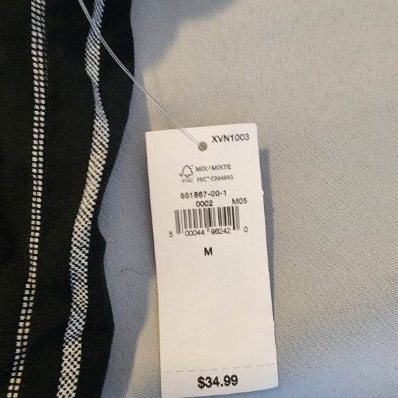 NWT Old Navy romper size M - Picture 5 of 6